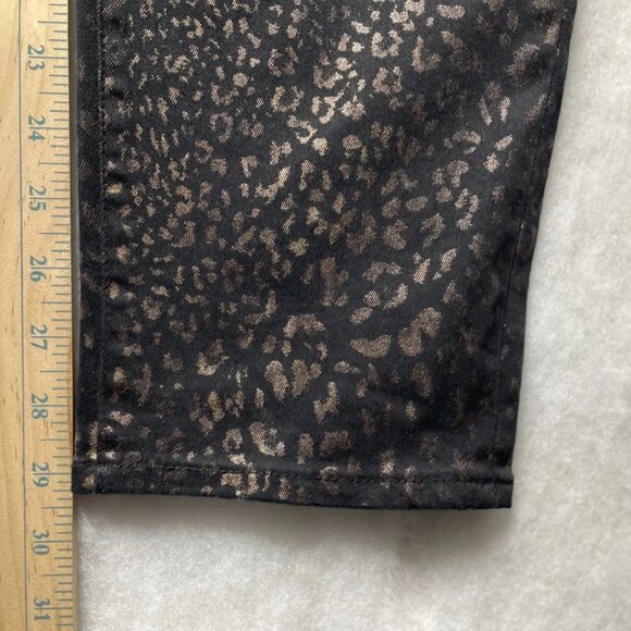Chico's Womens Black Leopard Print Coated Jegging Denim Jeans Size 2.5R US 14R - Picture 9 of 10